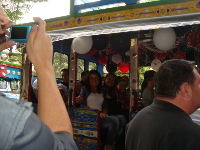 Ideas y tendencias en la decoración de chivas rumberas para fiestas y eventos en Medellín 5 Oriente Antioqueño foto 04