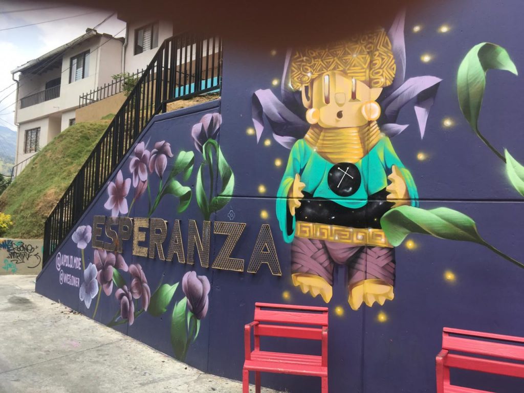 Descubre los beneficios de elegir un tour en chiva rumbera para conocer Medellín de manera divertida 6 IMG 20200222 WA0042