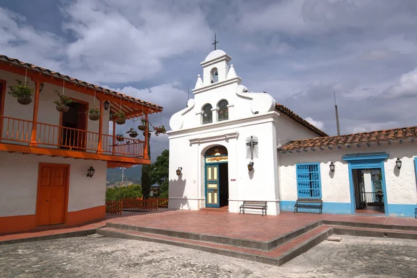 iglesia de pueblito paisa